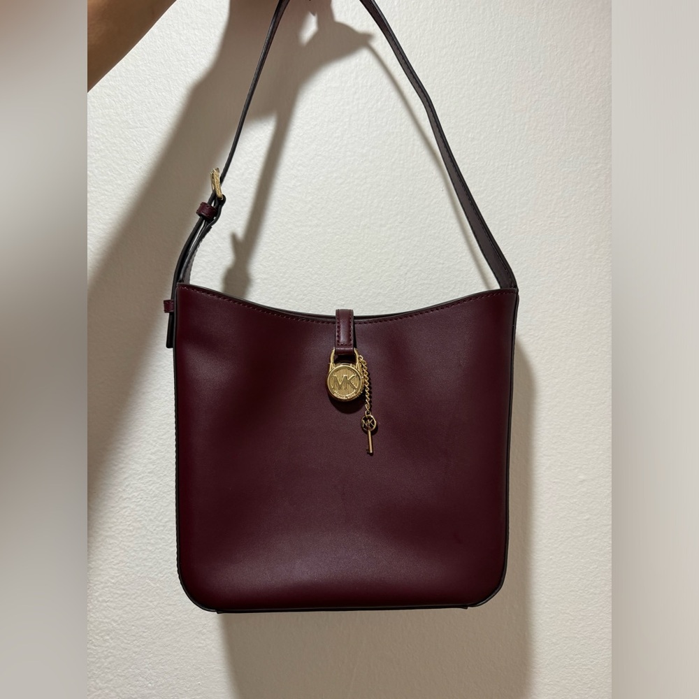 Michael Kors Lyra Small Women Leather Bucket Shoulder Bag (ox blood)